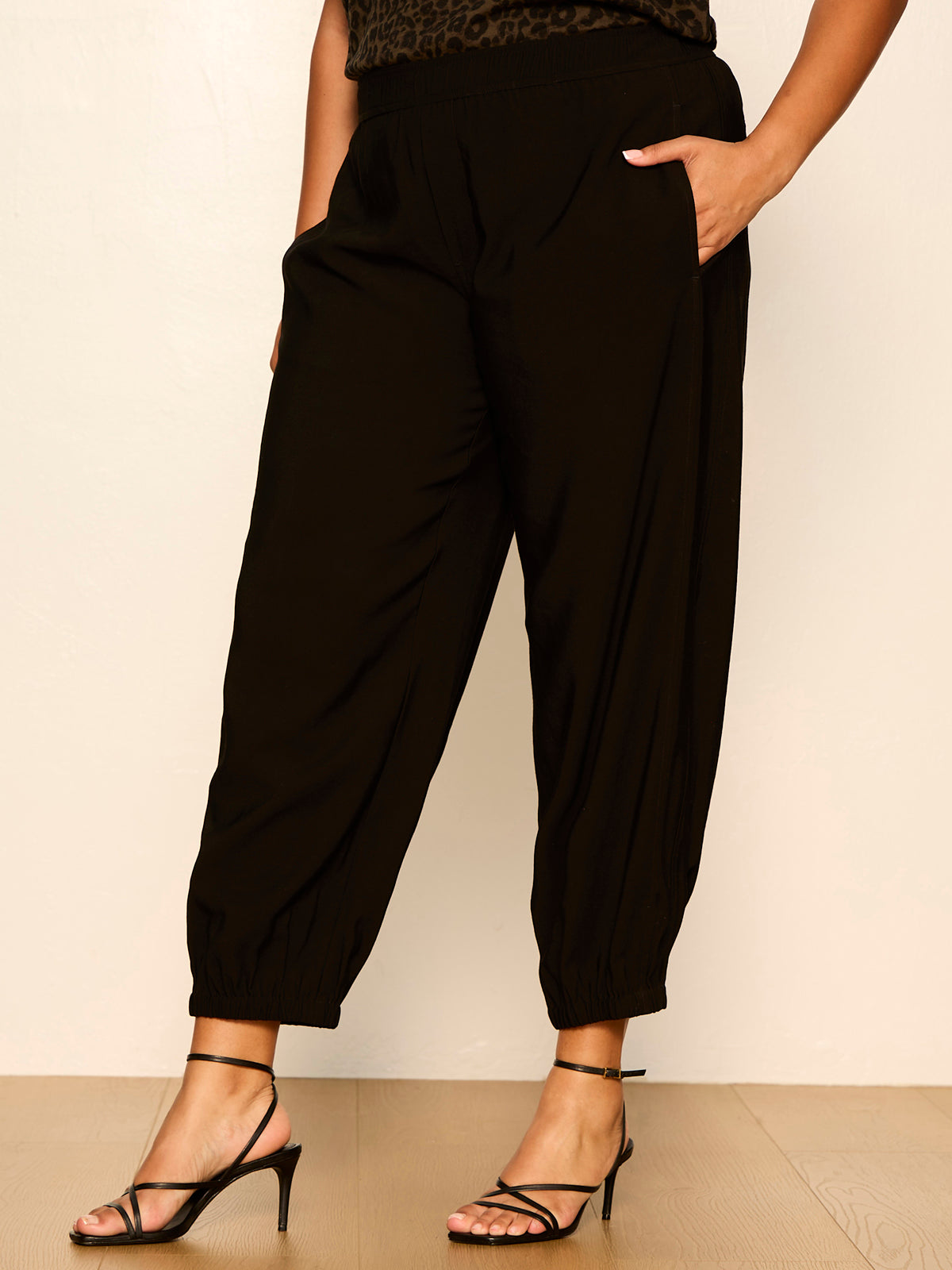 Sanctuary Clothing Recommended - Micro Balloon Pant Black Extended Sizing