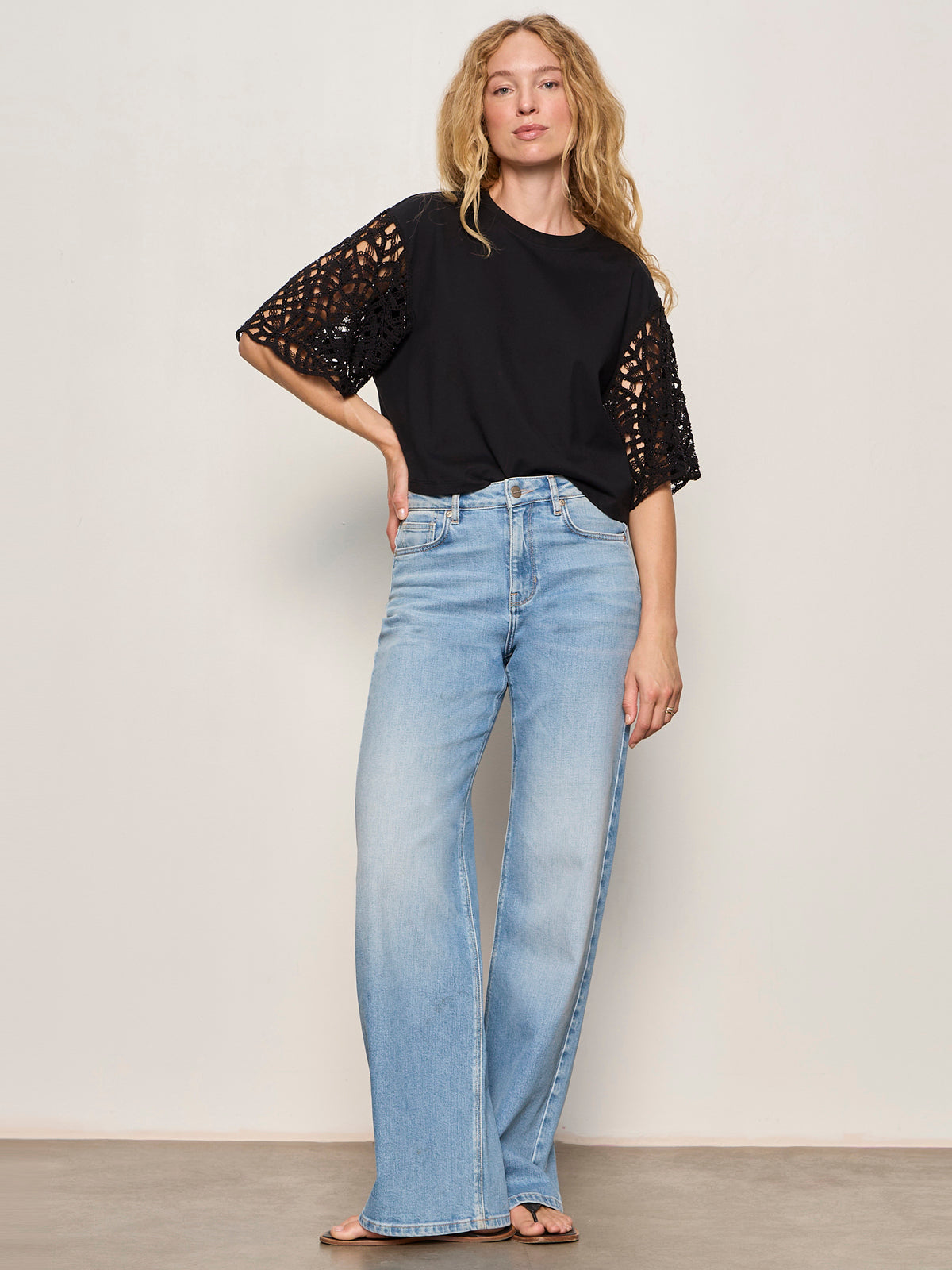 Sanctuary Clothing Quality - CROCHET SLEEVE BELLE TEE BLACK